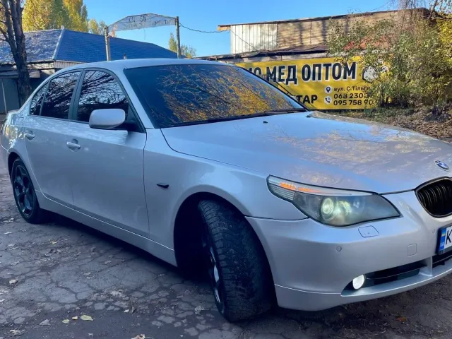 BMW 5 серії - фото 3