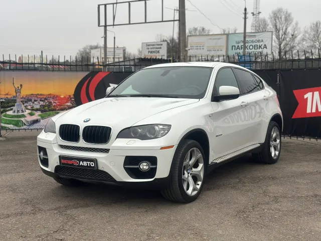 BMW X6 - фото 1