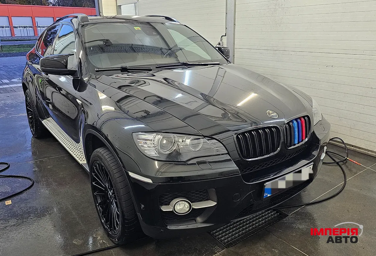 BMW X6 - фото 1