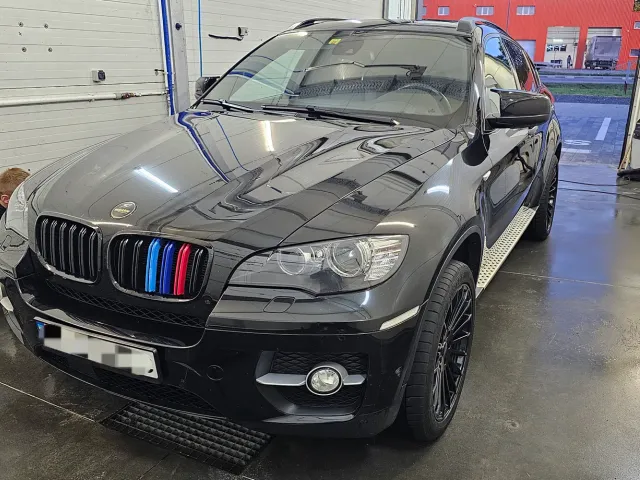BMW X6 - фото 2