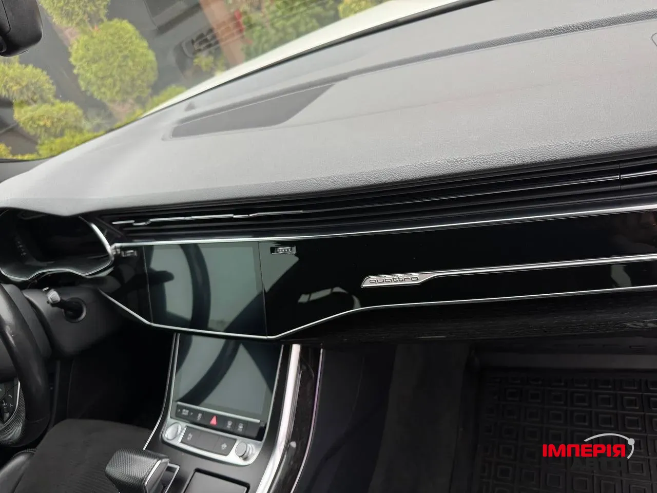 Audi Q8 - фото 14