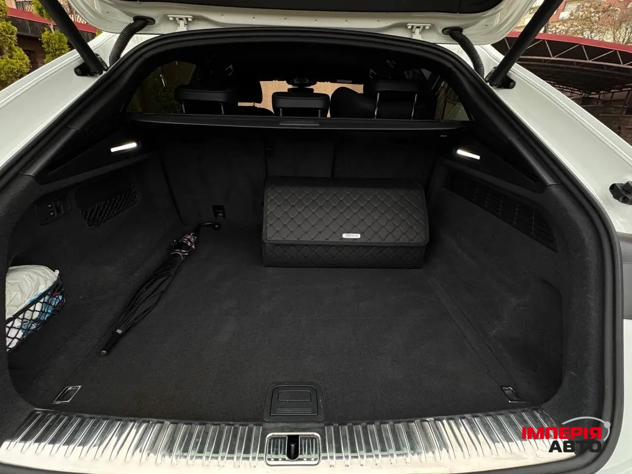 Audi Q8 - фото 19