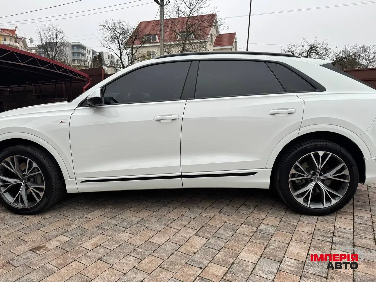 Audi Q8 - фото 8