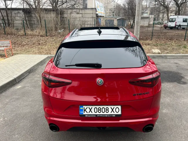 Alfa Romeo Stelvio - фото 4