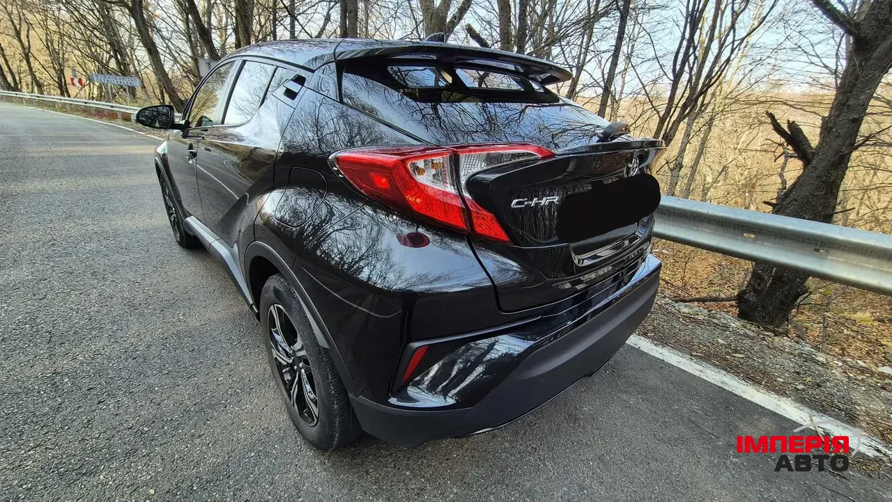 Toyota C-HR - фото 4