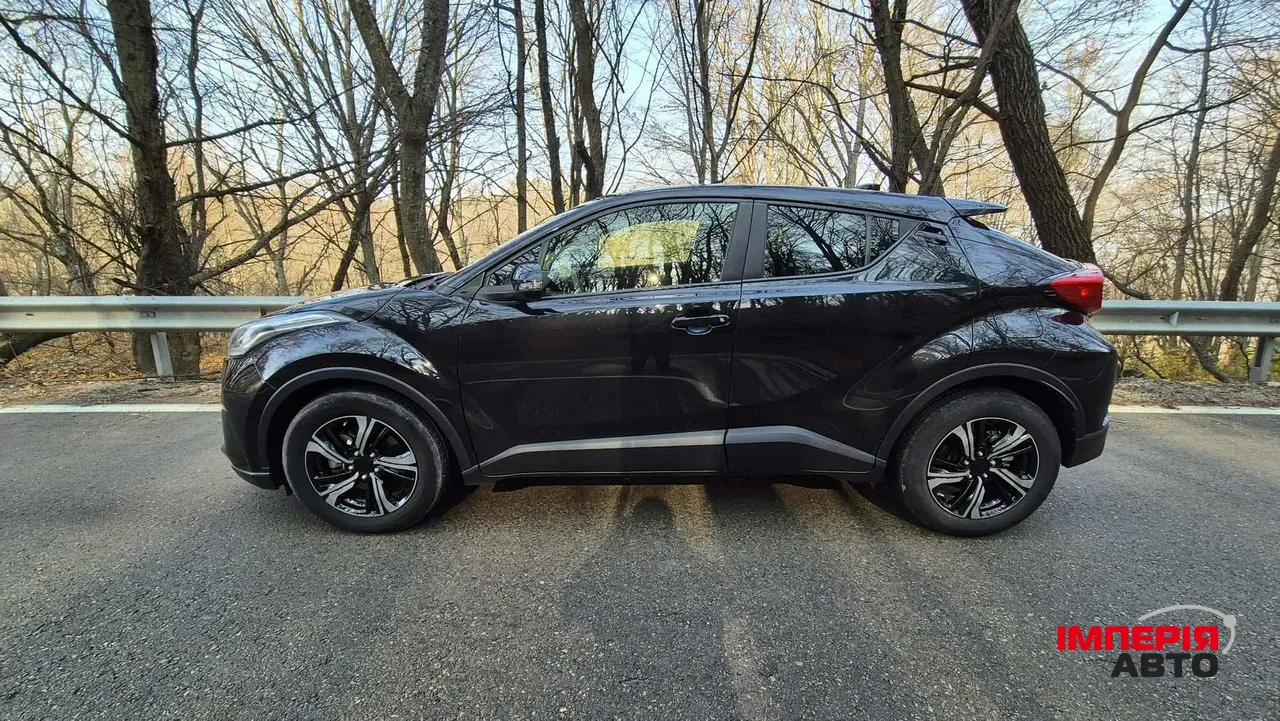 Toyota C-HR - фото 3