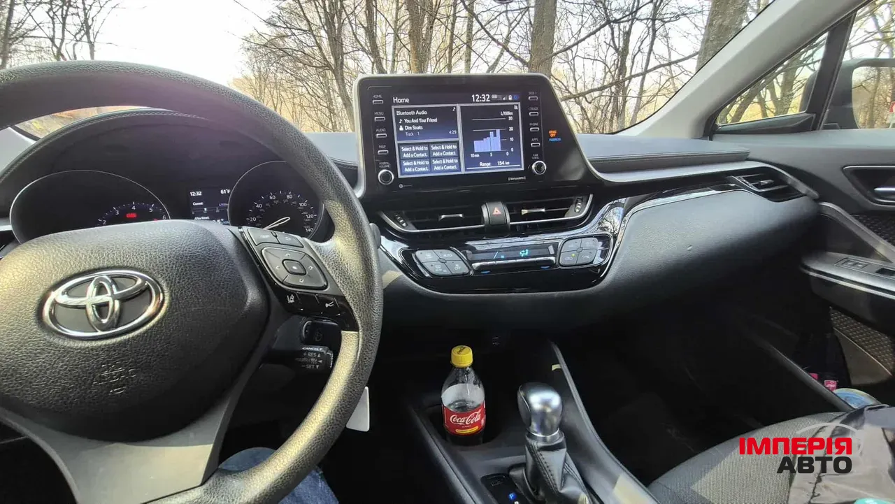 Toyota C-HR - фото 15