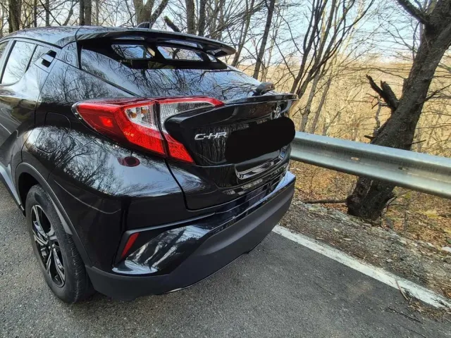 Toyota C-HR - фото 4