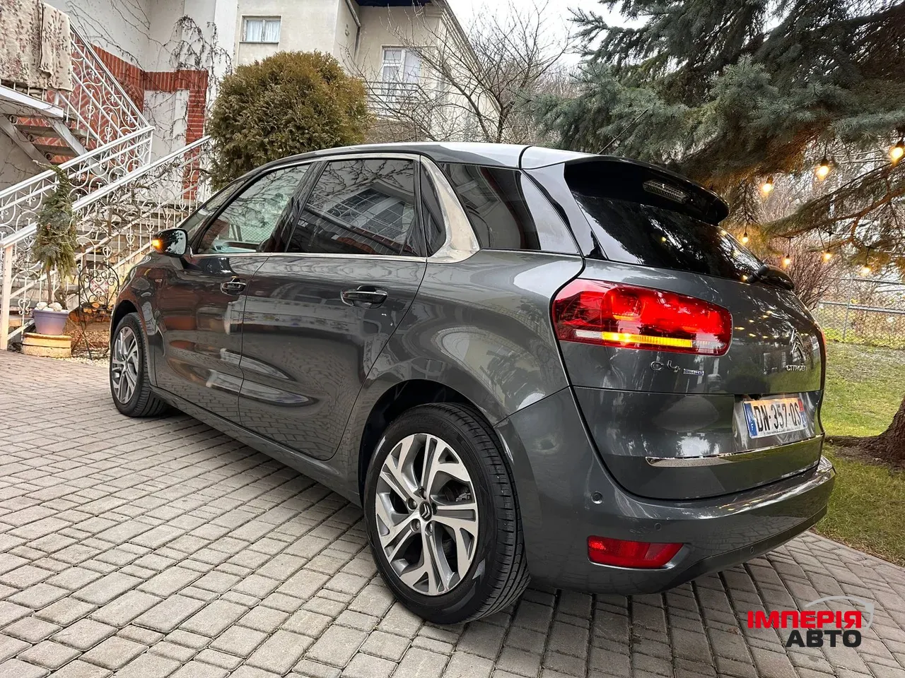 Citroen C4 Picasso - фото 2