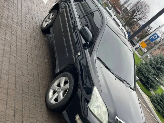 Lexus RX - фото 1