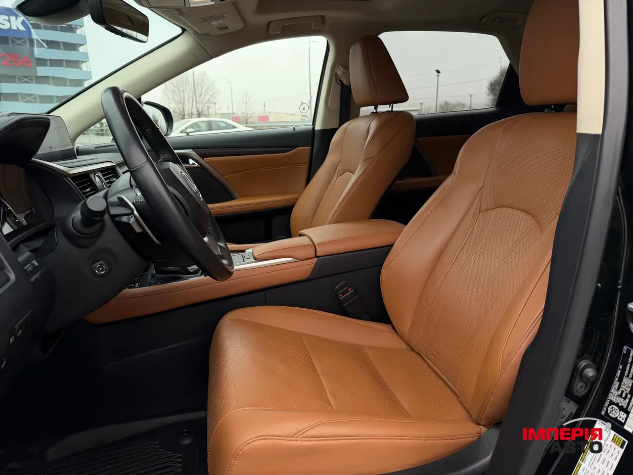 Lexus RX - фото 7