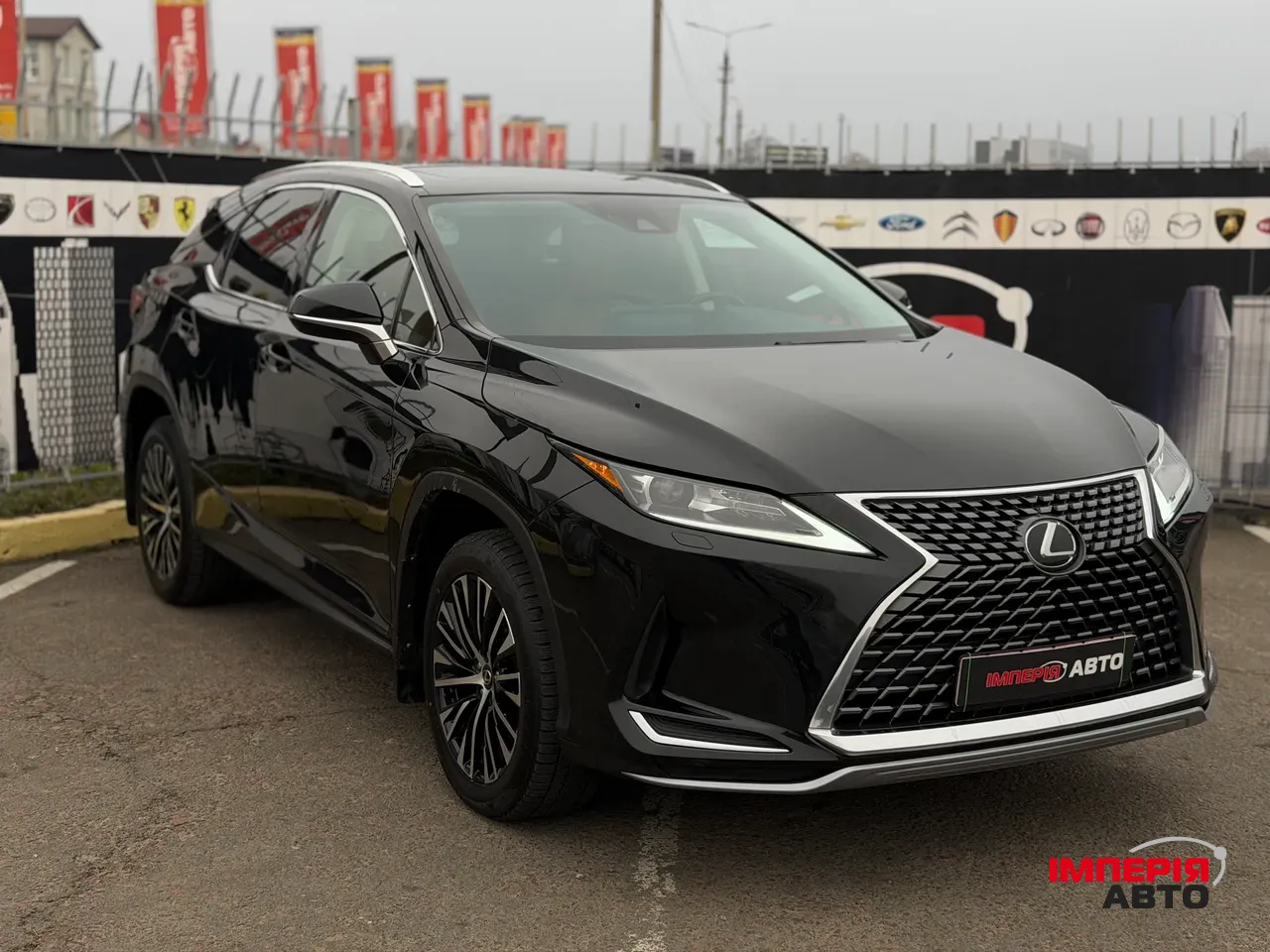 Lexus RX - фото 1