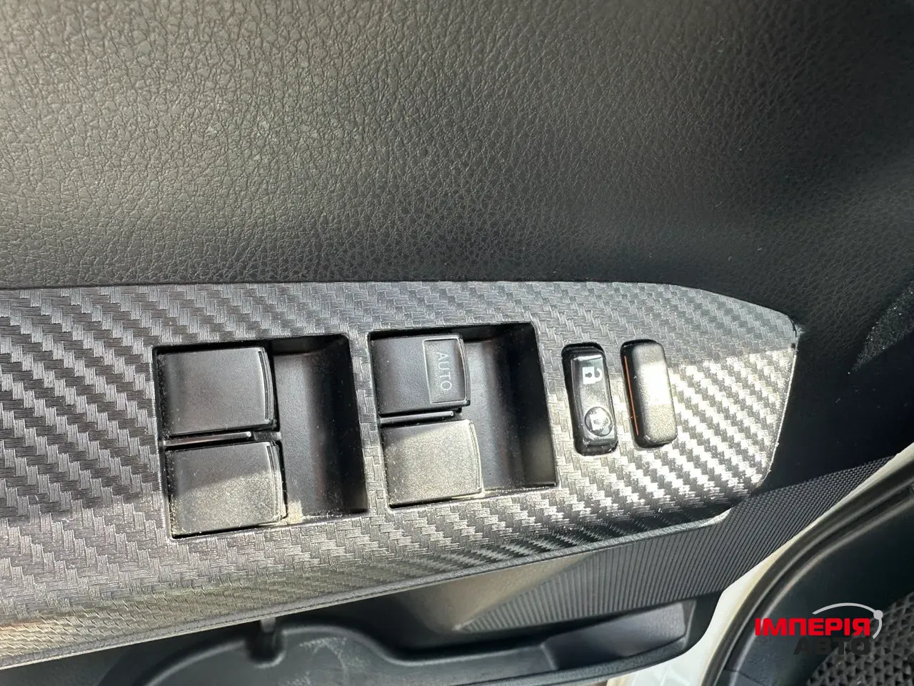 Toyota RAV4 - фото 15