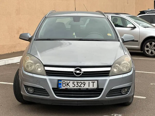 Opel Astra - фото 4