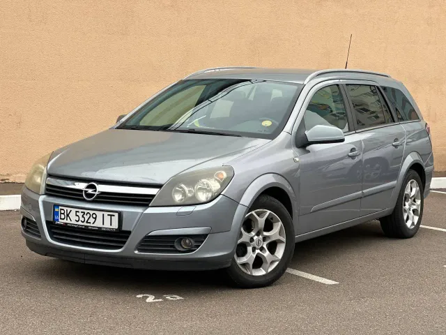 Opel Astra - фото 1