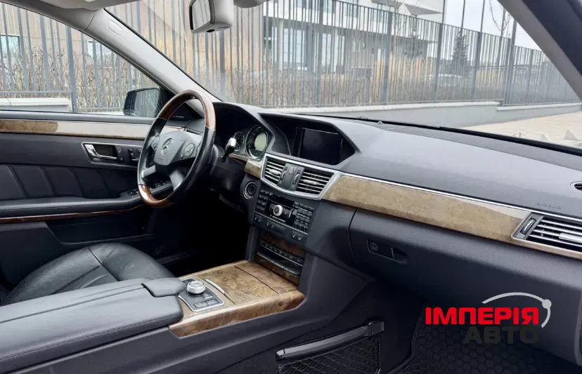 Mercedes-Benz E-Класс - фото 17