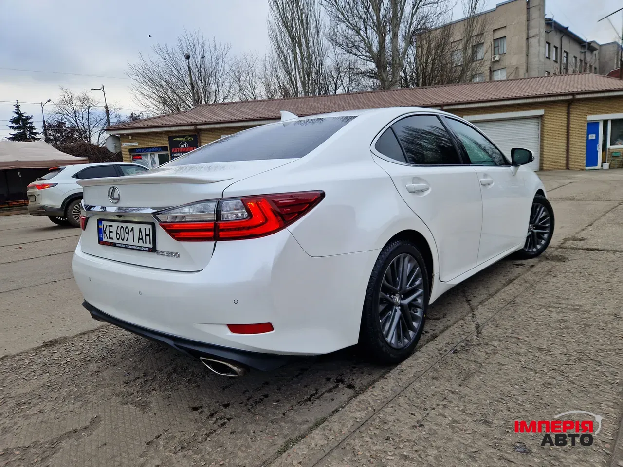 Lexus ES - фото 4