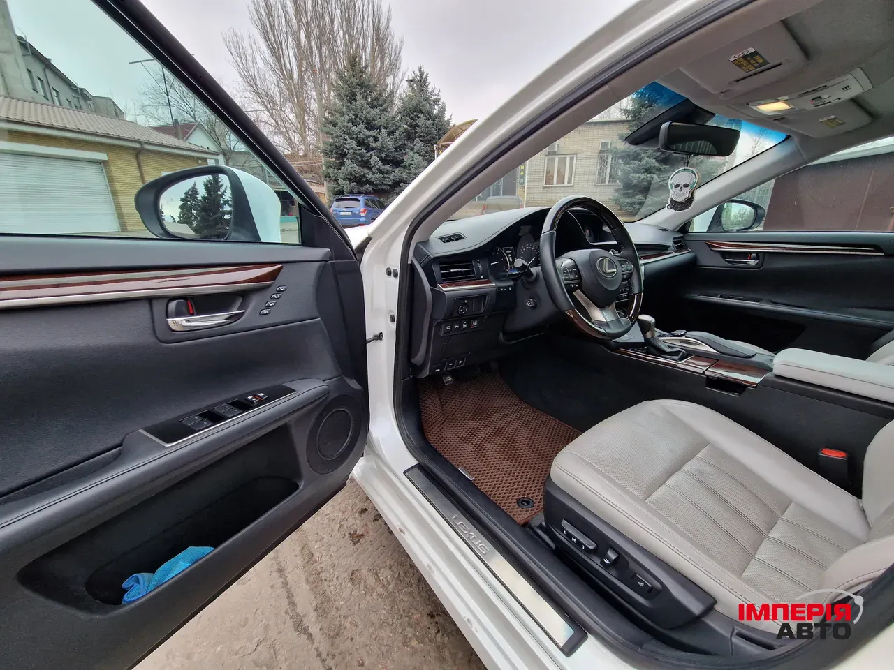 Lexus ES - фото 15