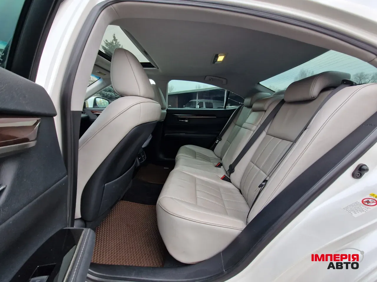 Lexus ES - фото 29