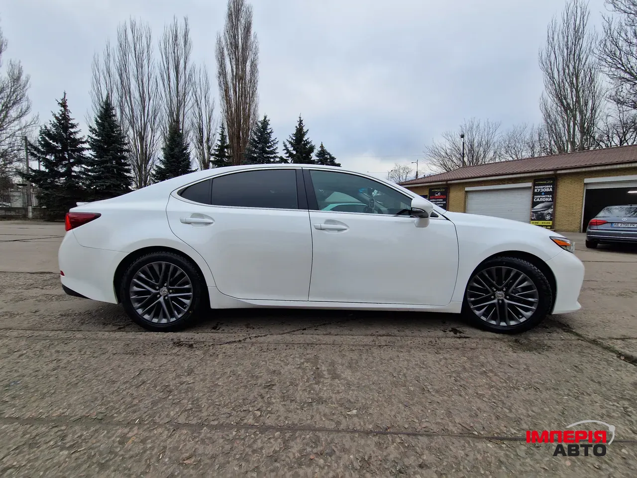 Lexus ES - фото 3