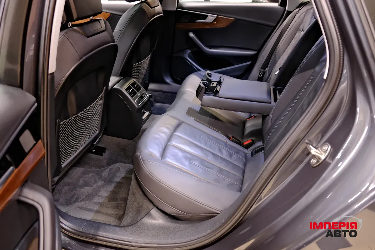 Audi A4 - фото 8