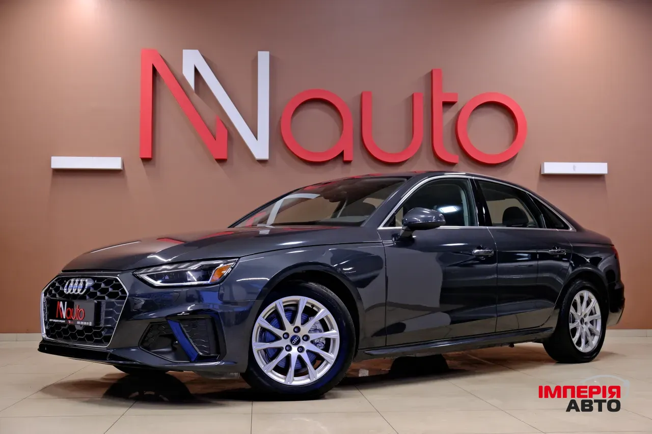 Audi A4 - фото 1