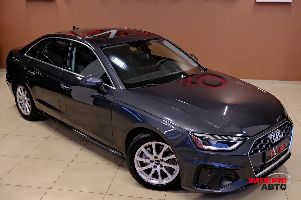 Audi A4 - фото 4