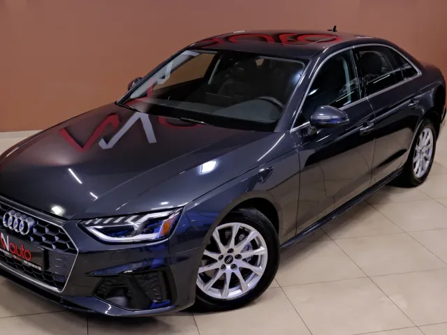 Audi A4 - фото 2