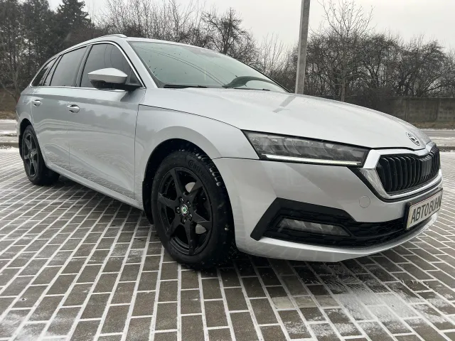 Skoda Octavia - фото 2