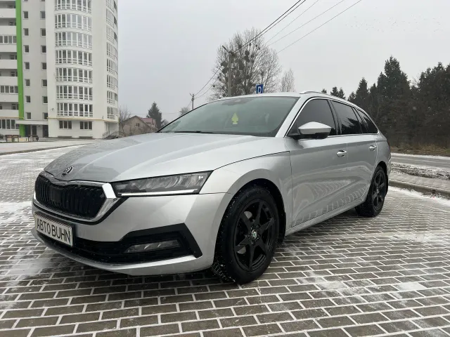 Skoda Octavia - фото 1