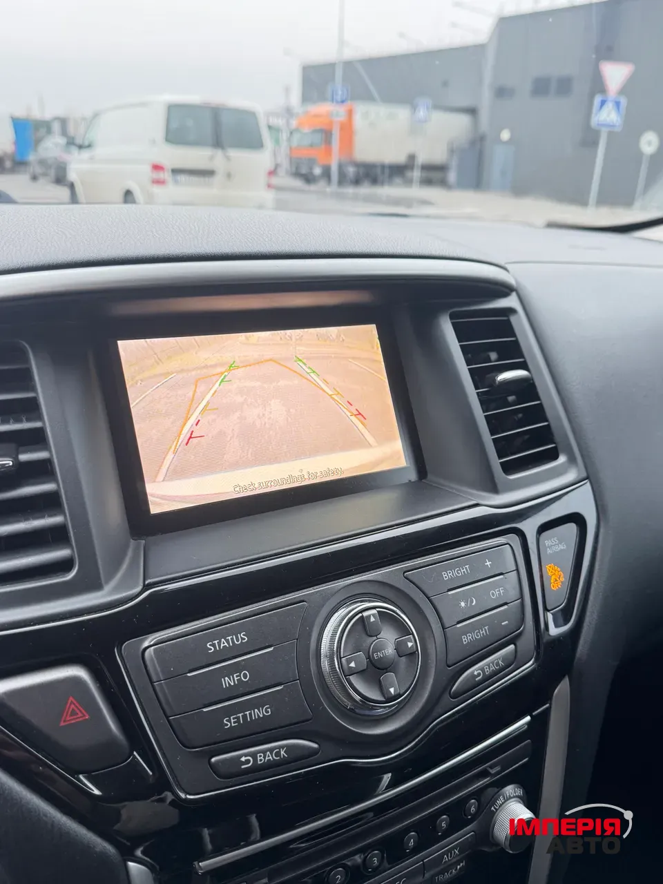 Nissan Pathfinder - фото 14