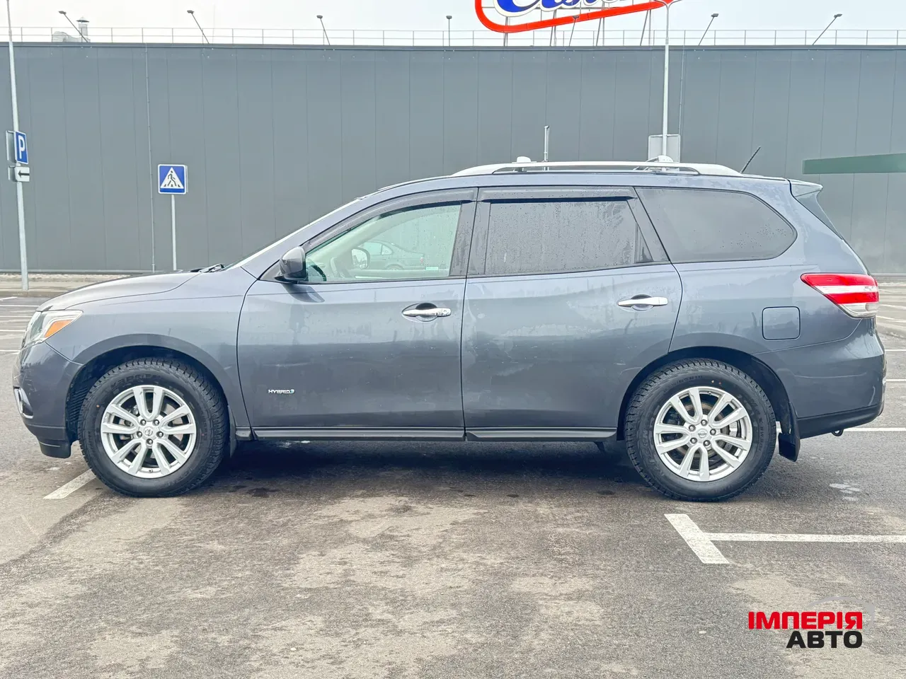 Nissan Pathfinder - фото 3