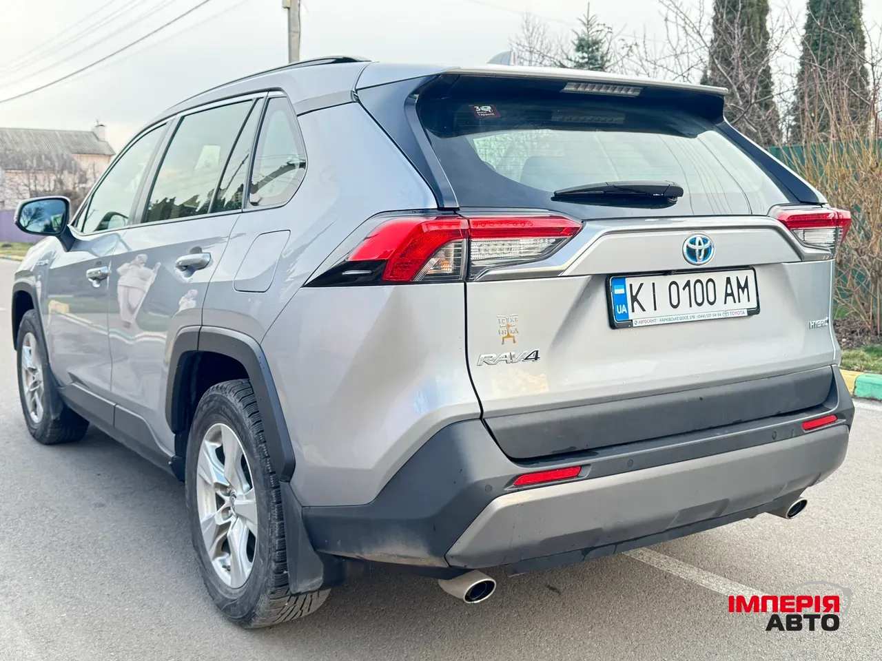 Toyota RAV4 - фото 5