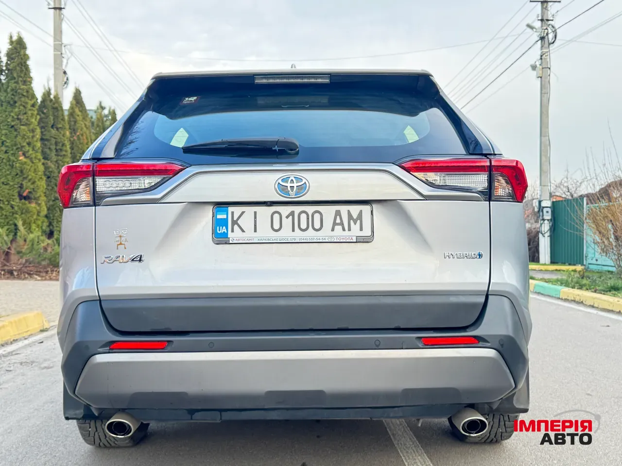 Toyota RAV4 - фото 6