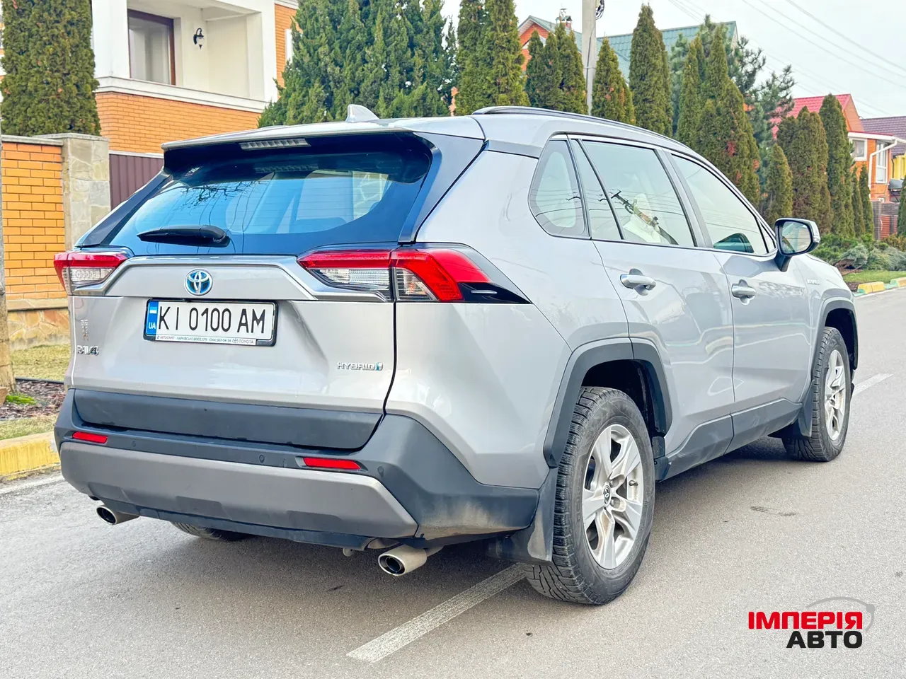 Toyota RAV4 - фото 7