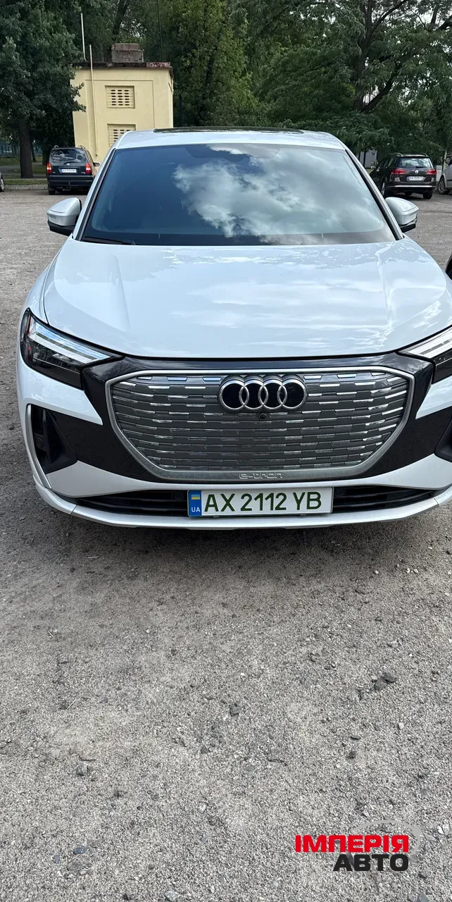 Audi Q4 e-tron - фото 5