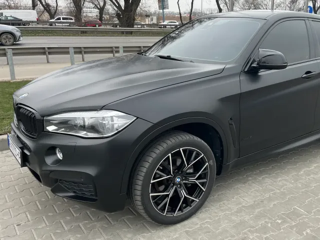 BMW X6 - фото 5
