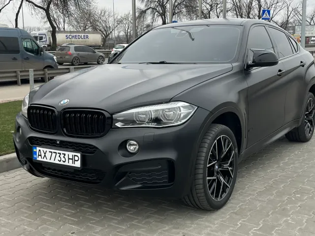 BMW X6 - фото 1