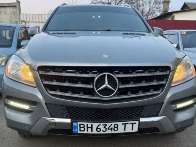 Mercedes-Benz M-Класс - фото 1