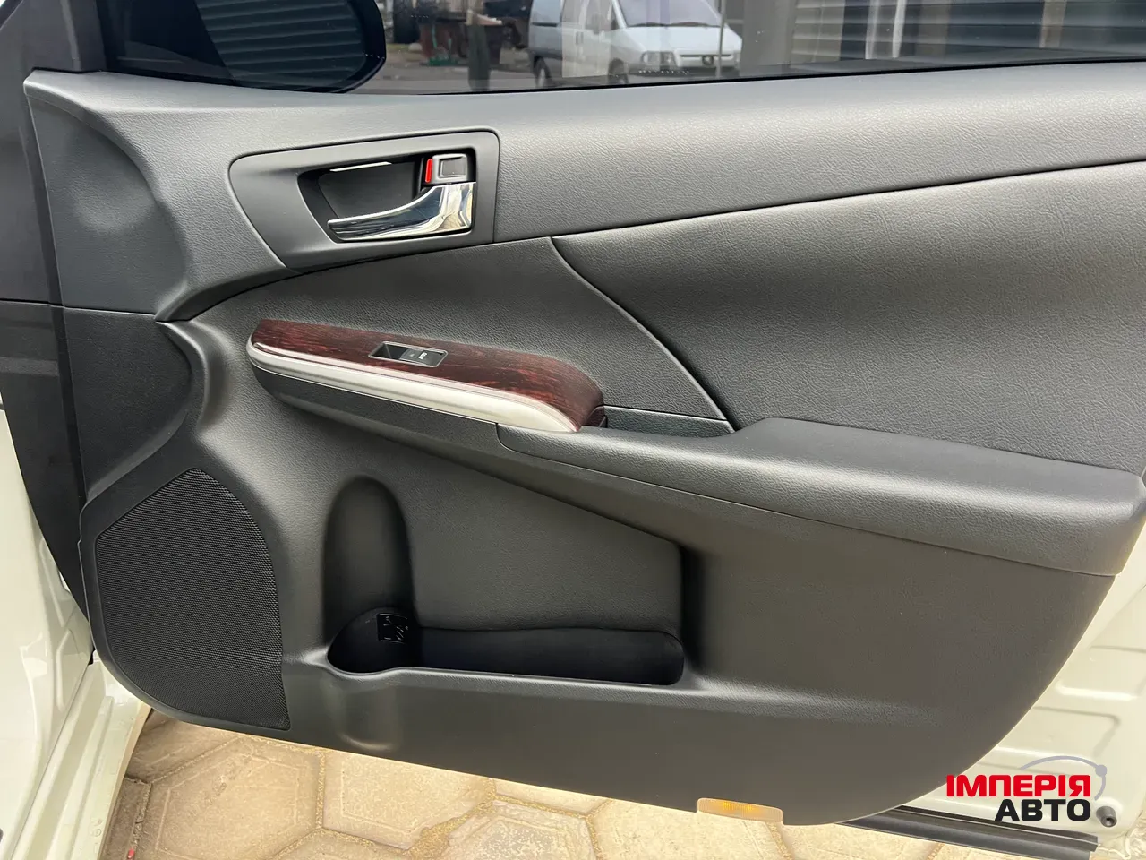 Toyota Camry - фото 8