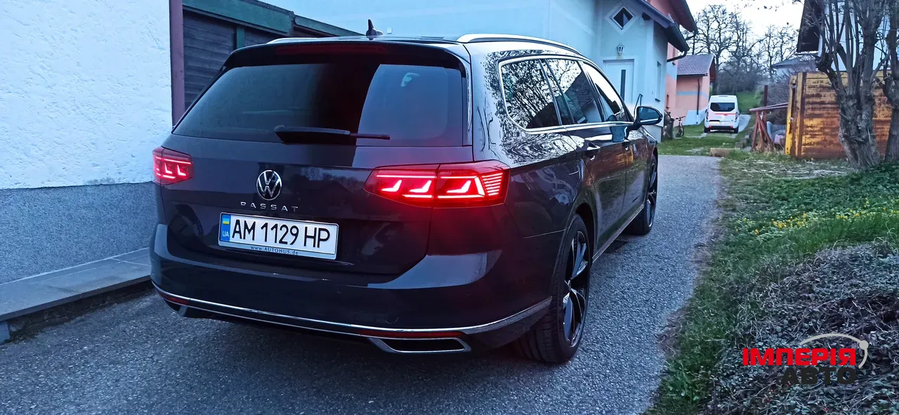 Volkswagen Passat - фото 16