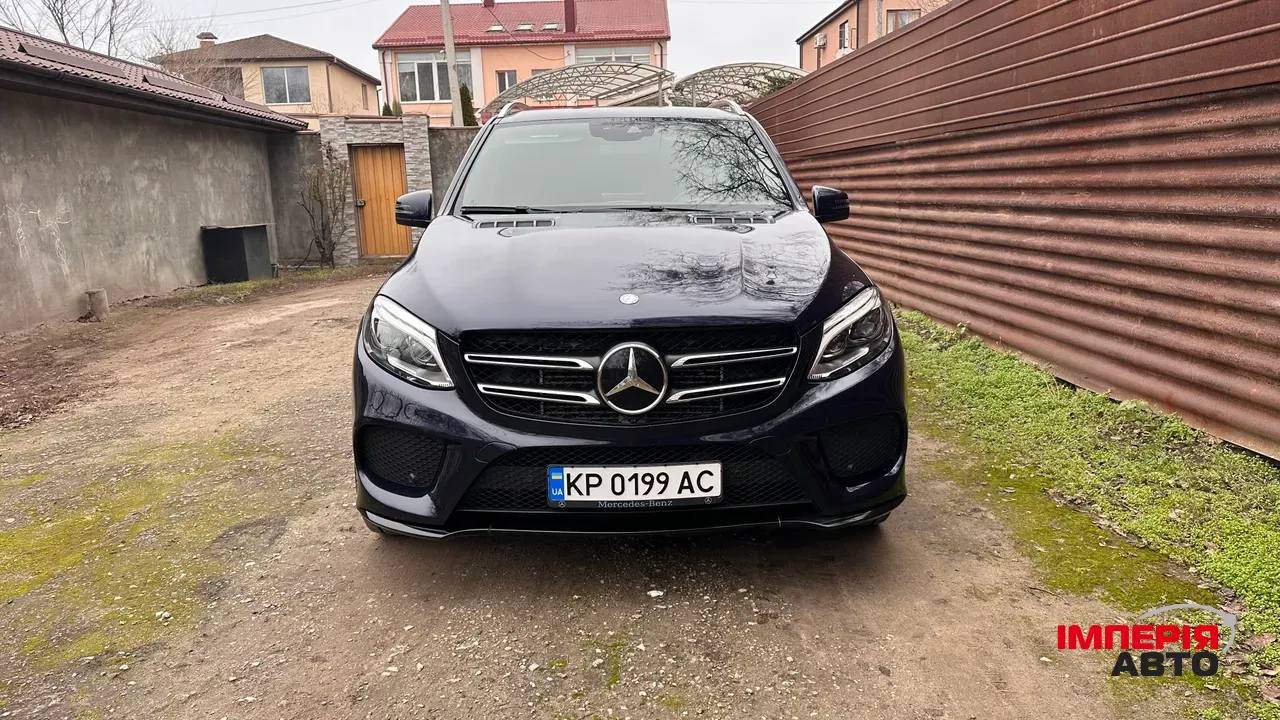 Mercedes-Benz GLE - фото 4