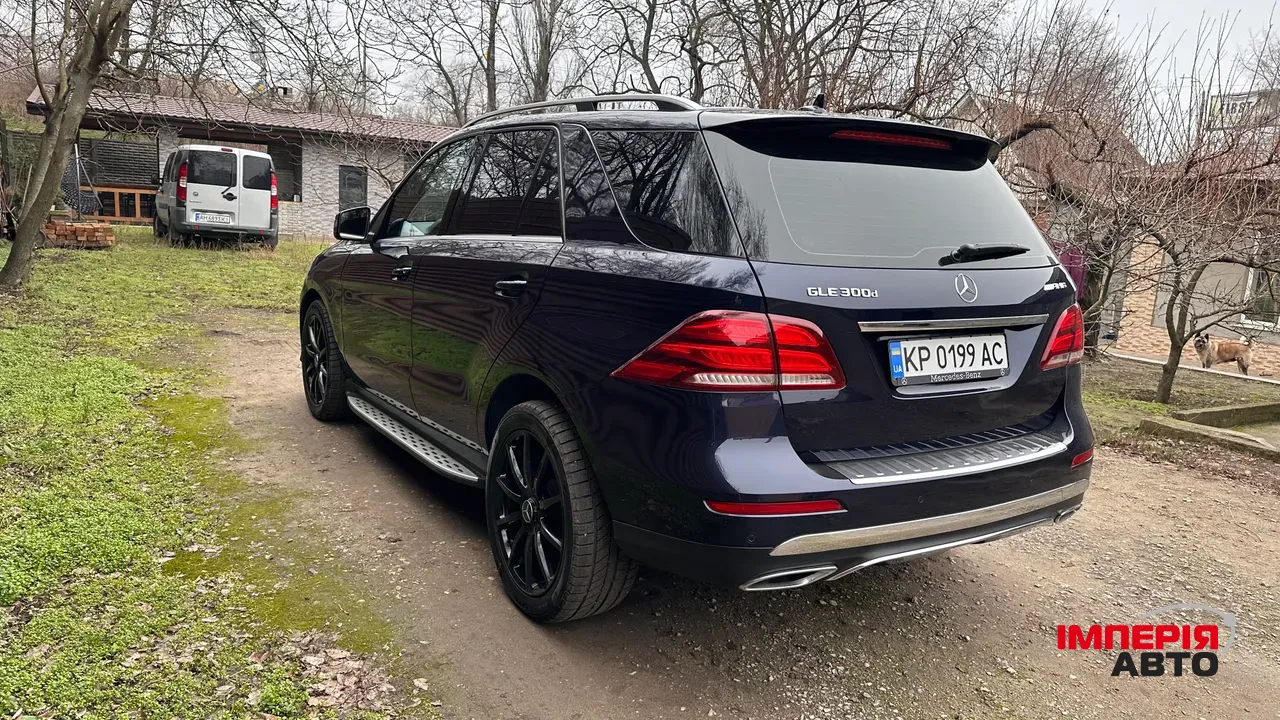 Mercedes-Benz GLE - фото 6