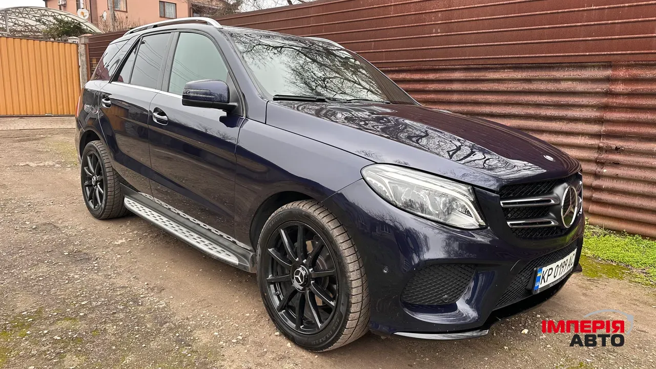 Mercedes-Benz GLE - фото 3