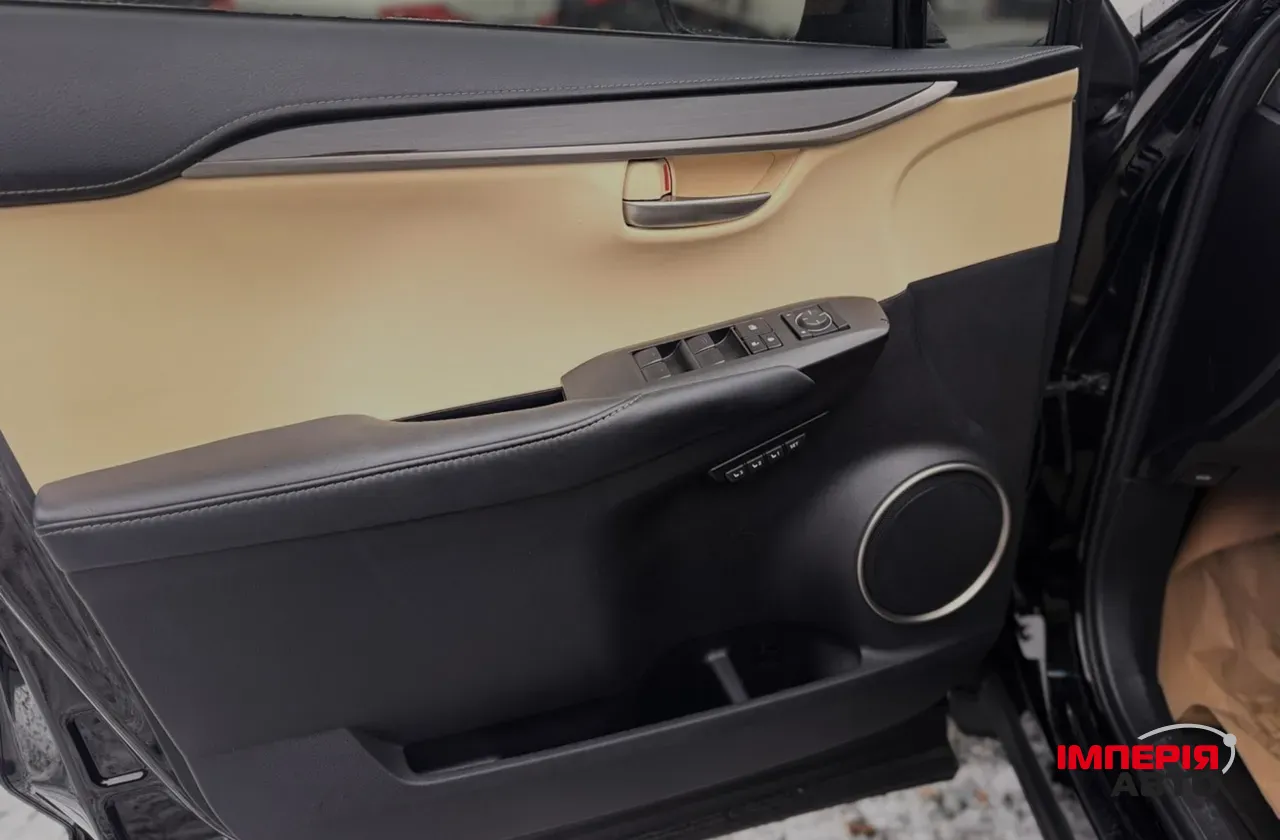 Lexus NX - фото 17