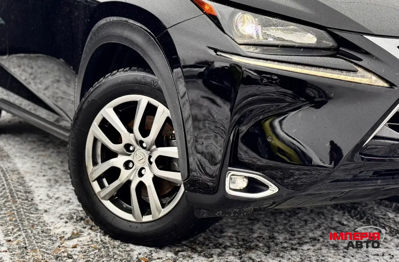 Lexus NX - фото 10