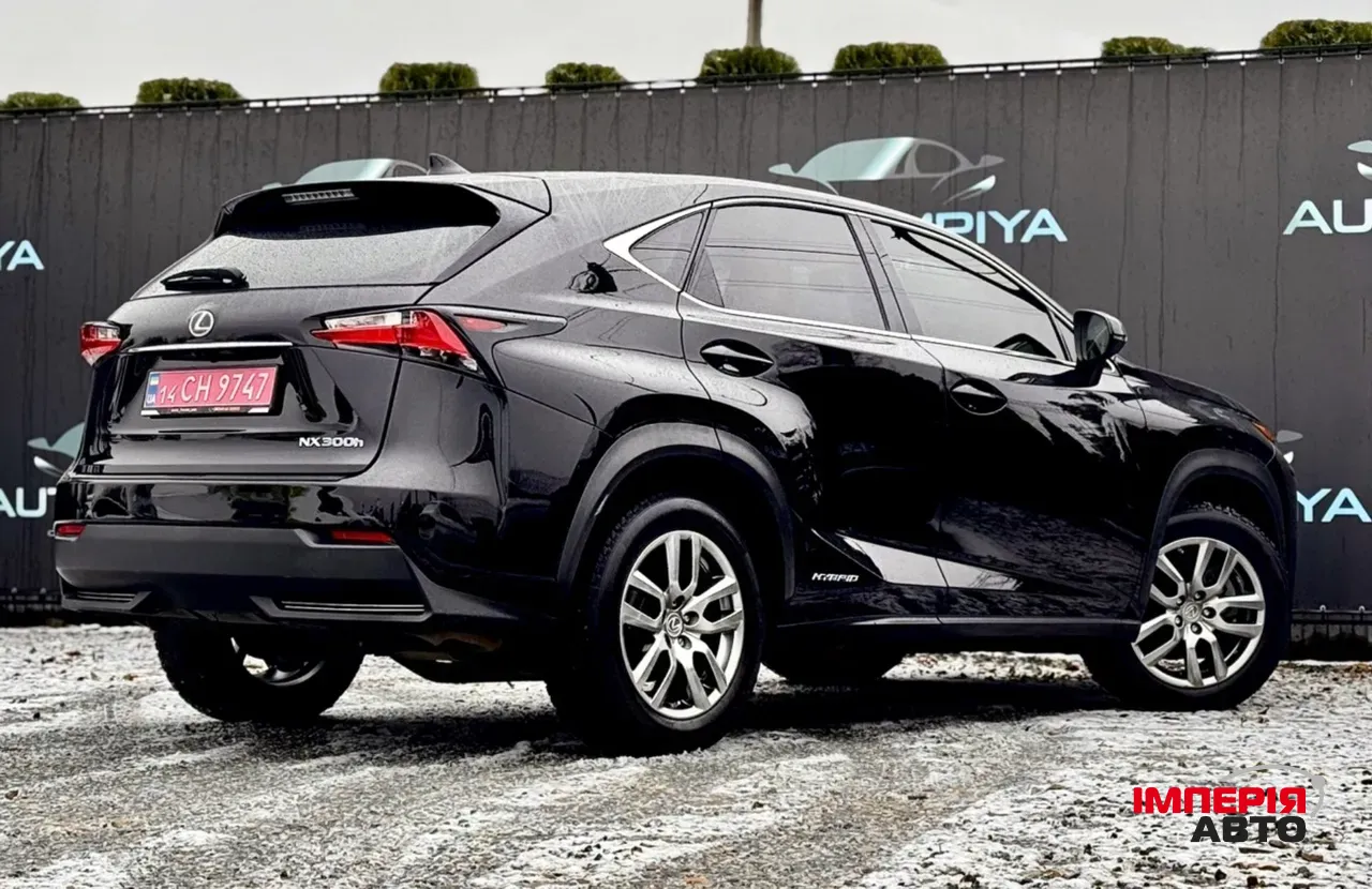 Lexus NX - фото 4