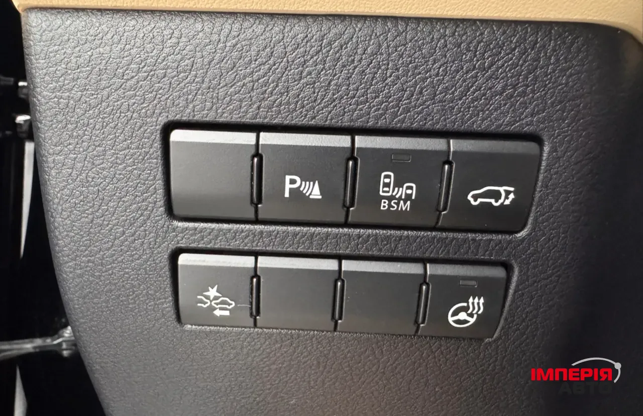 Lexus NX - фото 21