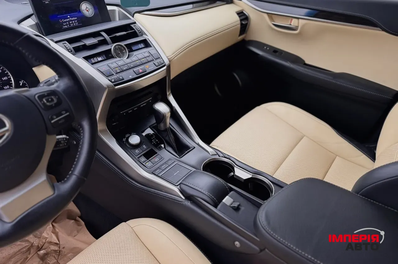 Lexus NX - фото 23