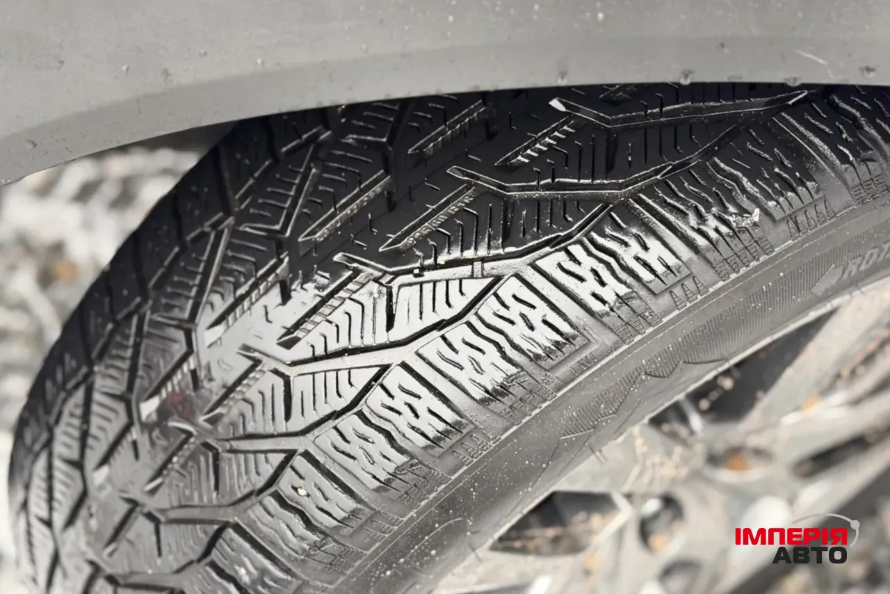 Lexus NX - фото 29